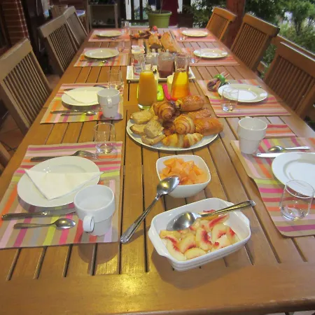 Les D'hotes De Cayrac